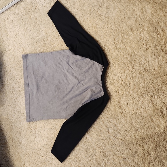 Next Level  Boys shirt size small - Picture 3 of 3